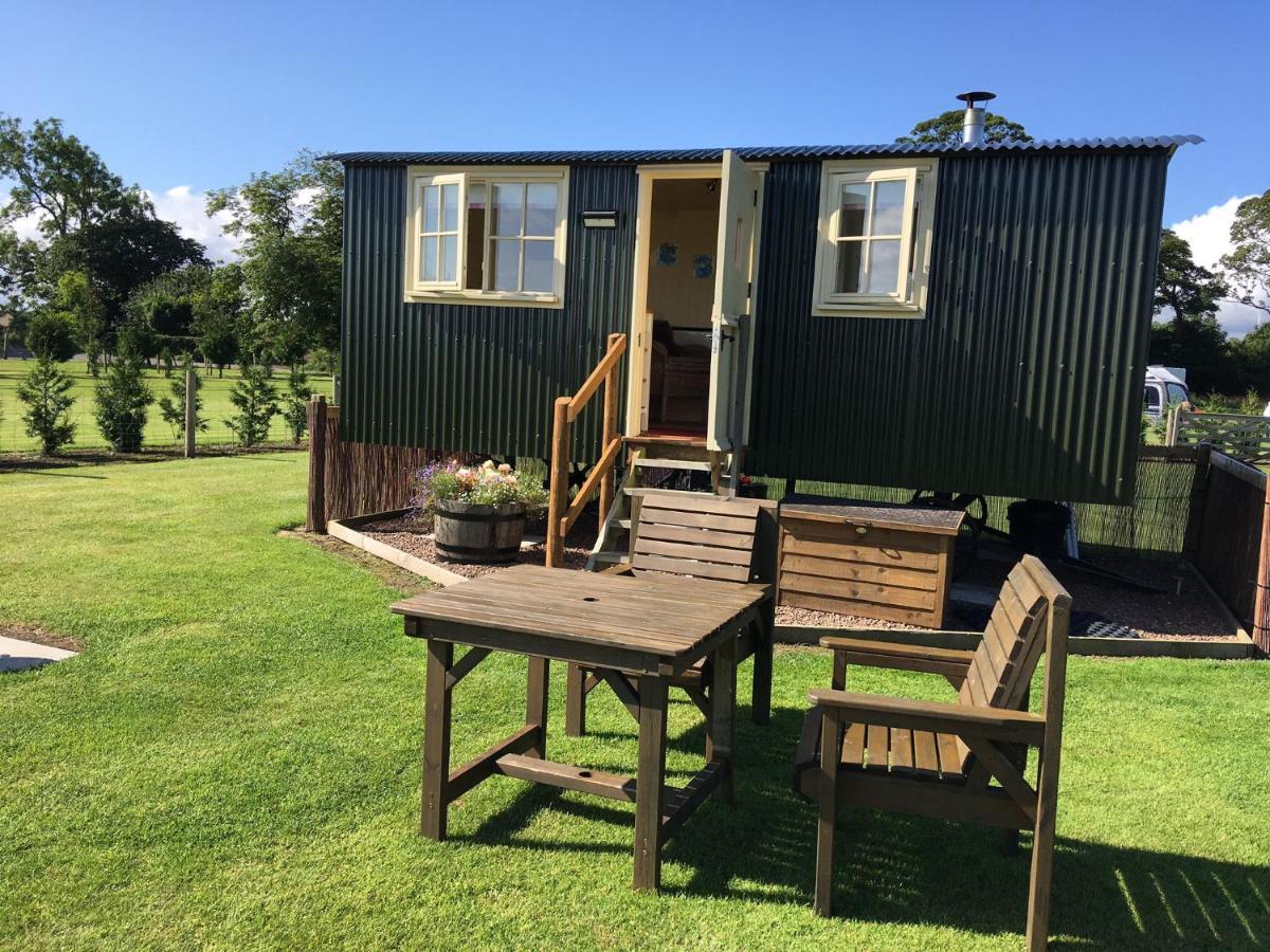 The Hawthorn Shepherds Hut Аймът Екстериор снимка