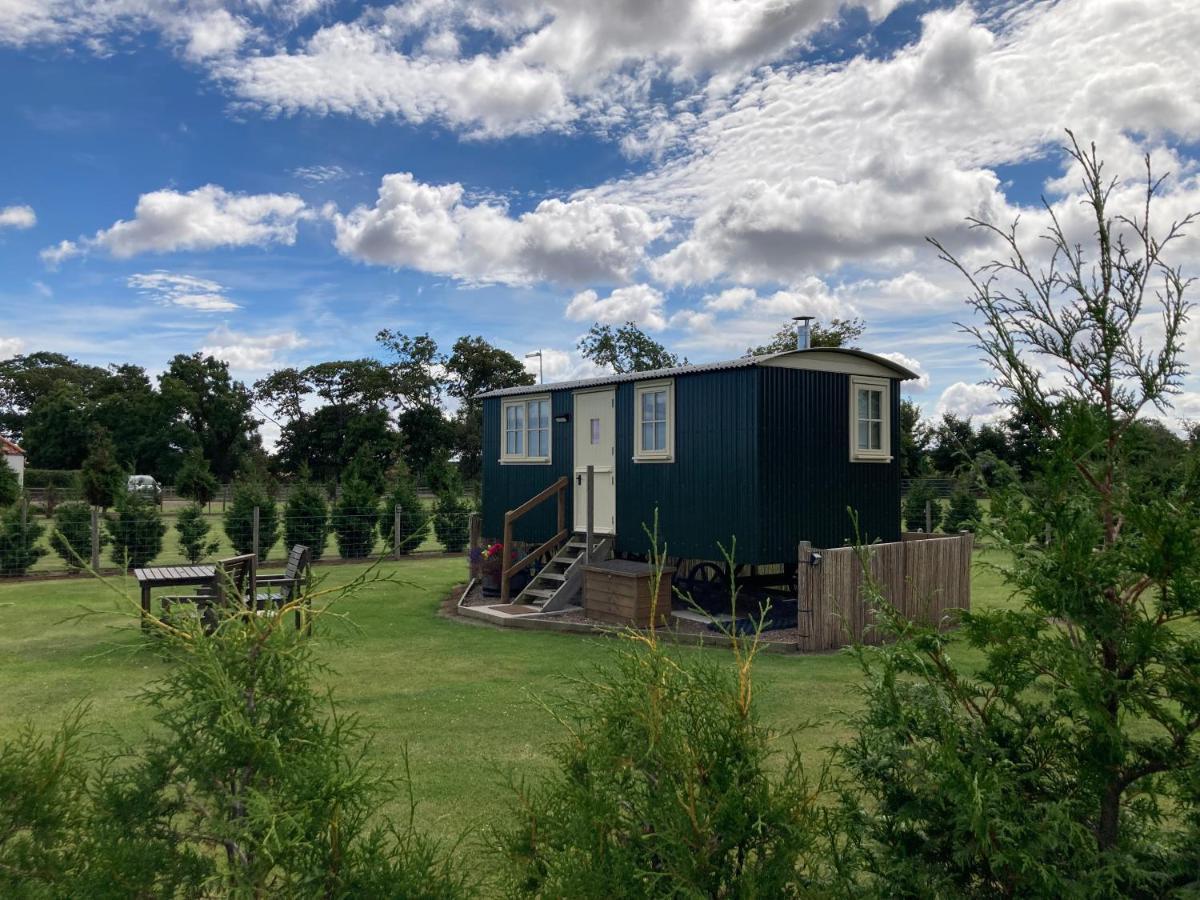 The Hawthorn Shepherds Hut Аймът Екстериор снимка